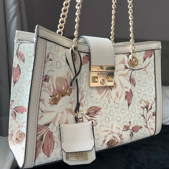 Guess Shoulder Bag - Picture 4 of 6